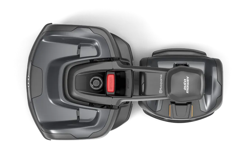 ワイヤーフリー技術を搭載した Husqvarna Automower® 435X AWD NERA。ハスクバーナのロボット芝刈機の設計とコントロールパネルの正面図。