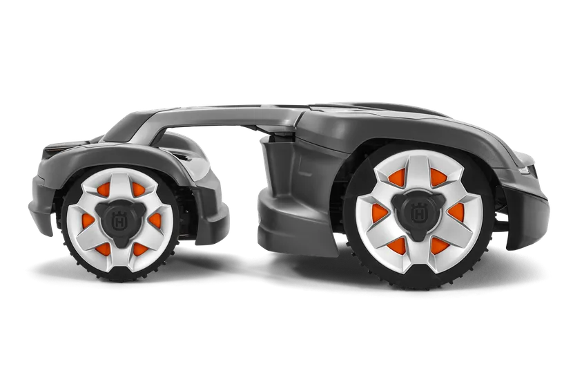 独特のホイールデザインを持つハスクバーナロボット芝刈り機の側面図。